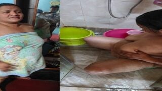 Busty Hot Aunty Nude Bath Captured Son Law